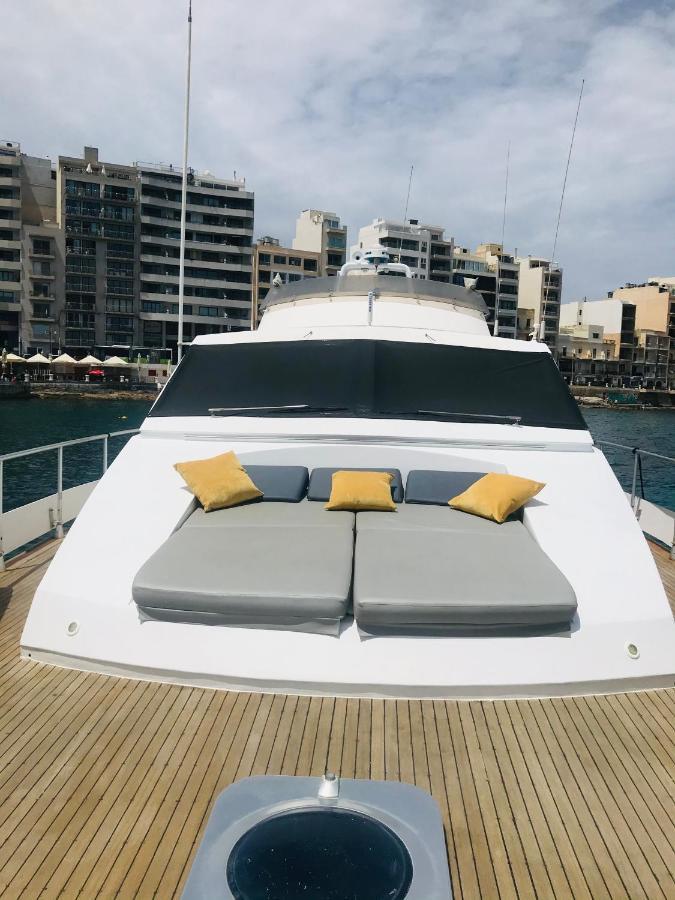 Hotel Sea Baroniv "Bedsonboat" à Il-Il-Birgu Extérieur photo