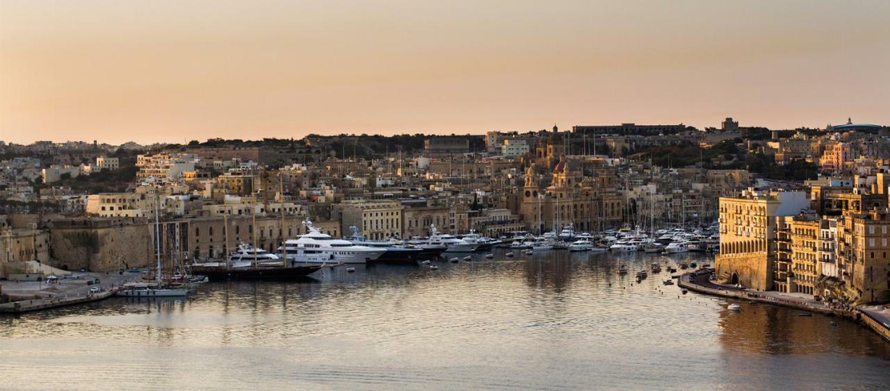 Hotel Sea Baroniv "Bedsonboat" à Il-Il-Birgu Extérieur photo